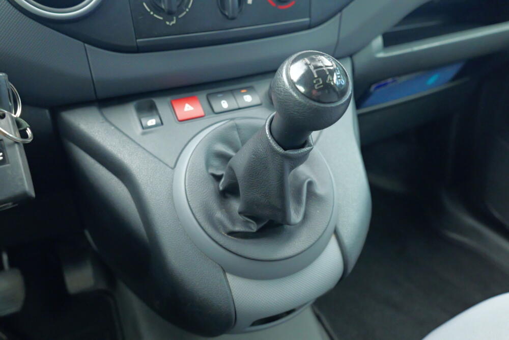 f9099fd9-dbe0-4a4e-9379-a8935a800b00-full