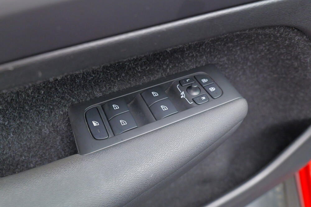 3eccfc16-8bd2-4b6e-96a5-f355839ec1af-full