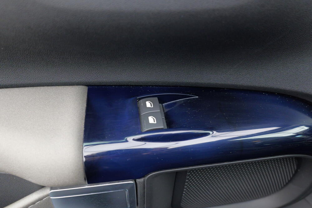 eaa060d4-c355-49ab-836a-4c22a3f7509f-full