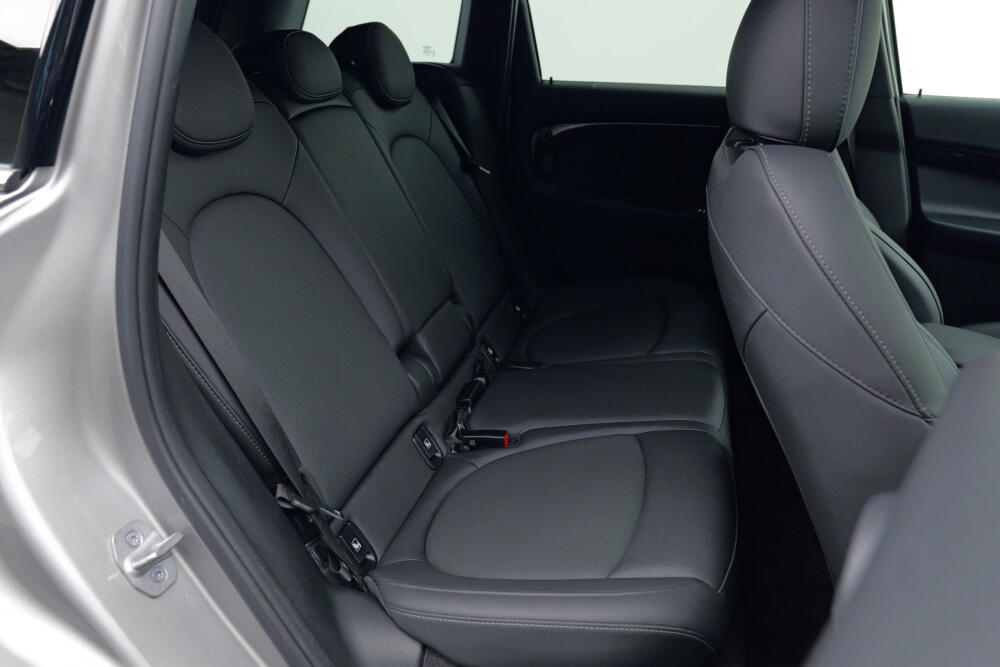 33c3bc7a-f3c0-41af-b99d-31f343ede6fc-full