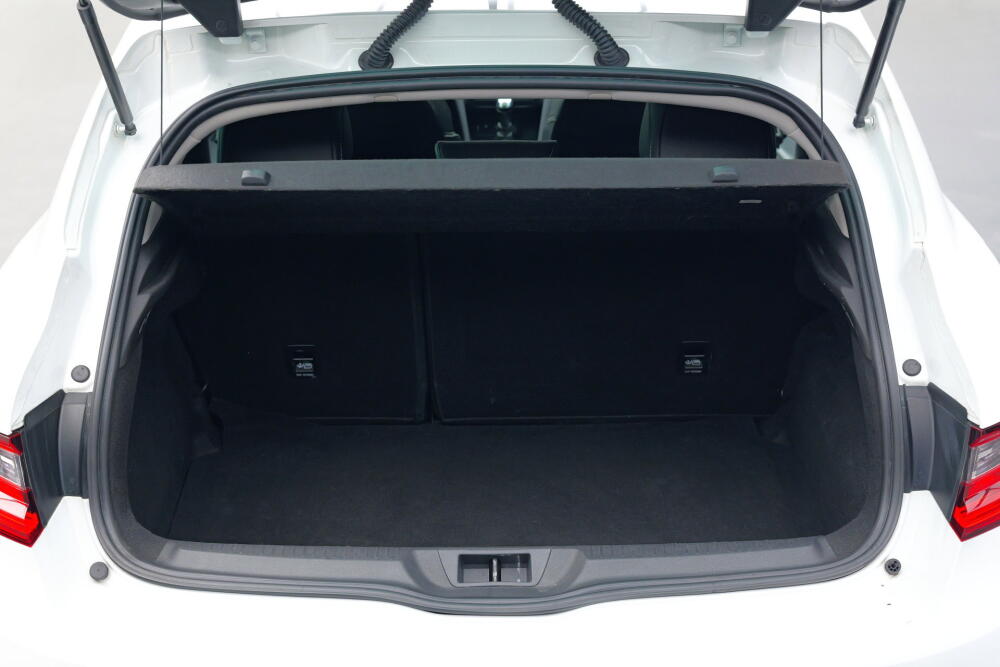 af4034cd-f7ca-4b24-8edb-243ec785bb41-full