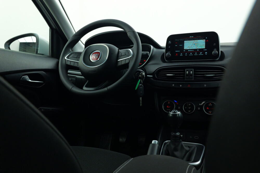 892ead85-ebed-4471-98a8-6579916cebc3-full