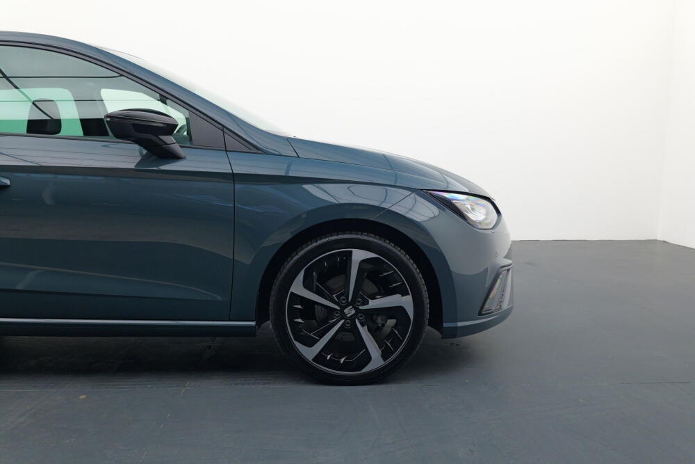 2b98a66f-c7f9-4ebb-9739-3a3b3b54e154-full