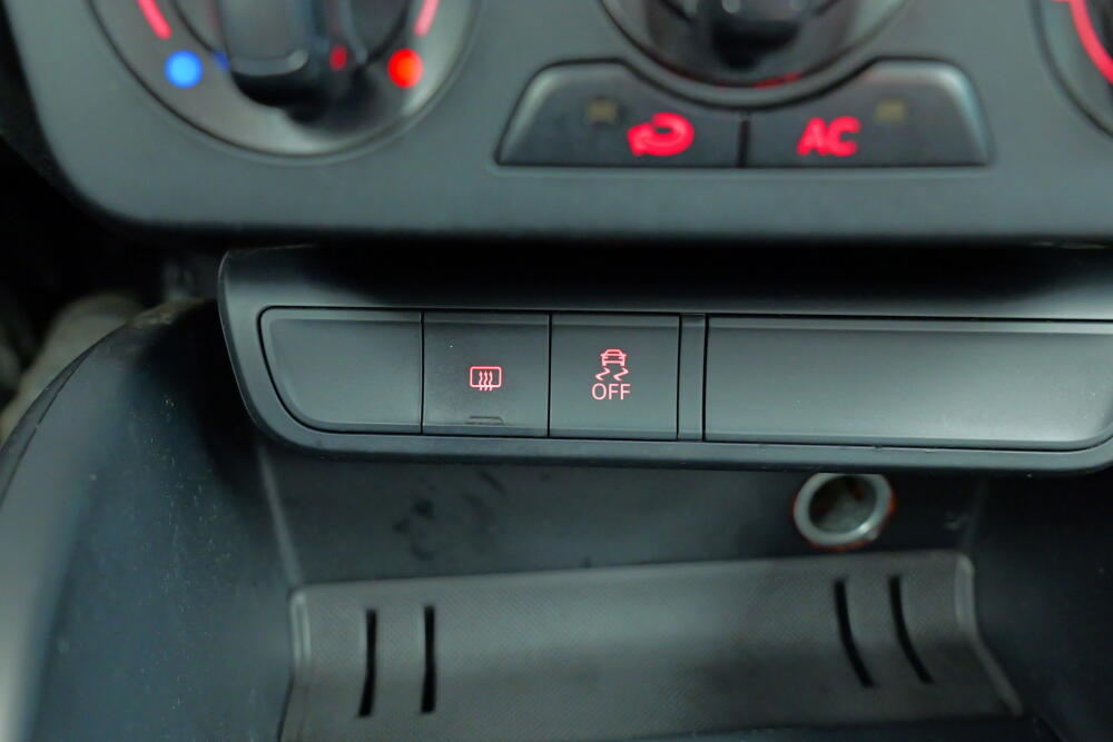 701214f8-76d2-4a8e-8d80-1b7d58997a0c-full