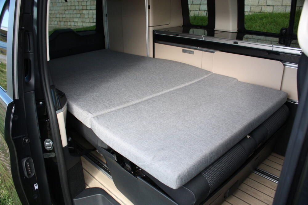 e4db9fa9-c78f-4f58-aadd-afabc759b650-full