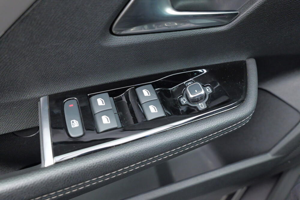 0f7c3ca3-cc3c-4b12-bce6-1bd4847173ee-full