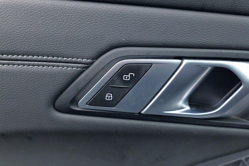 5f2a086a-6d97-421f-9c82-c689a2b5f2a4-full