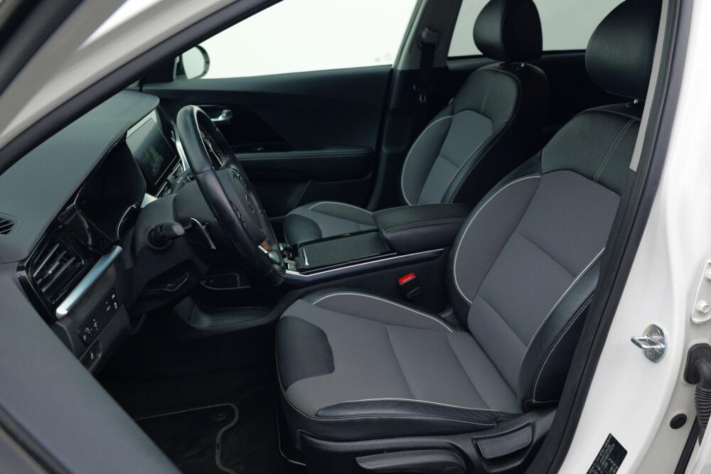 c3e01a00-504f-4c2c-8239-977b84f1ec85-full