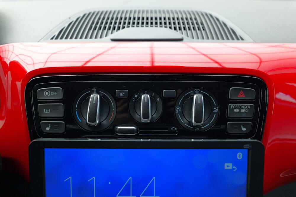 6c9c8efa-f511-432a-8d49-e285f3add9f9-full