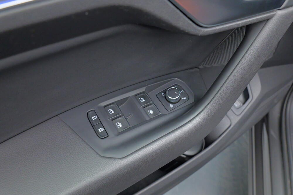 5f6da097-2866-448c-851a-d5d1c512a5e3-full