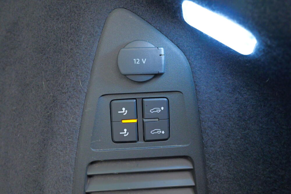 271ae2fd-e5f6-41ef-92d0-9884135f75af-full