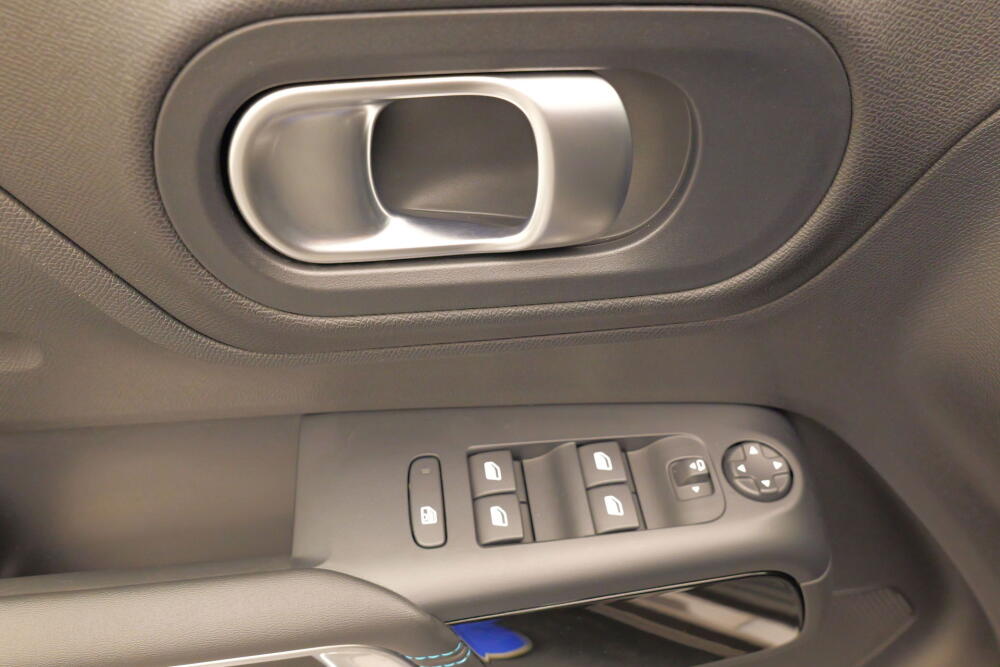 78bfd2e3-7160-46b4-a8e3-0844f4be6162-full