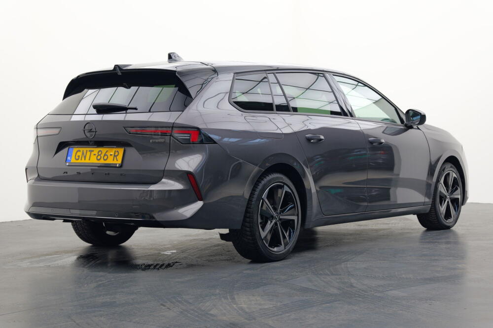 13fa56cb-26a4-4a4d-a51a-98a75af4e95d-full