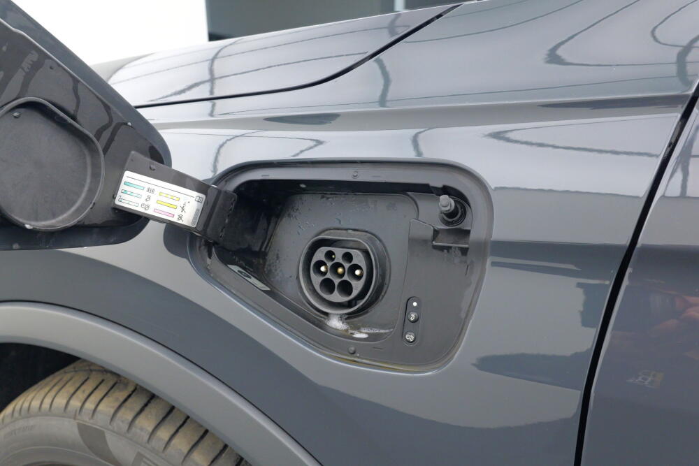 b66c0776-4a14-435c-aeae-7351aed2911a-full