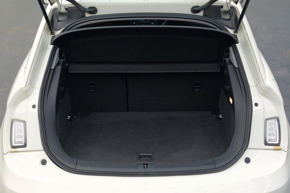 08448813-c39f-4df8-8a82-62c8046aa487-full