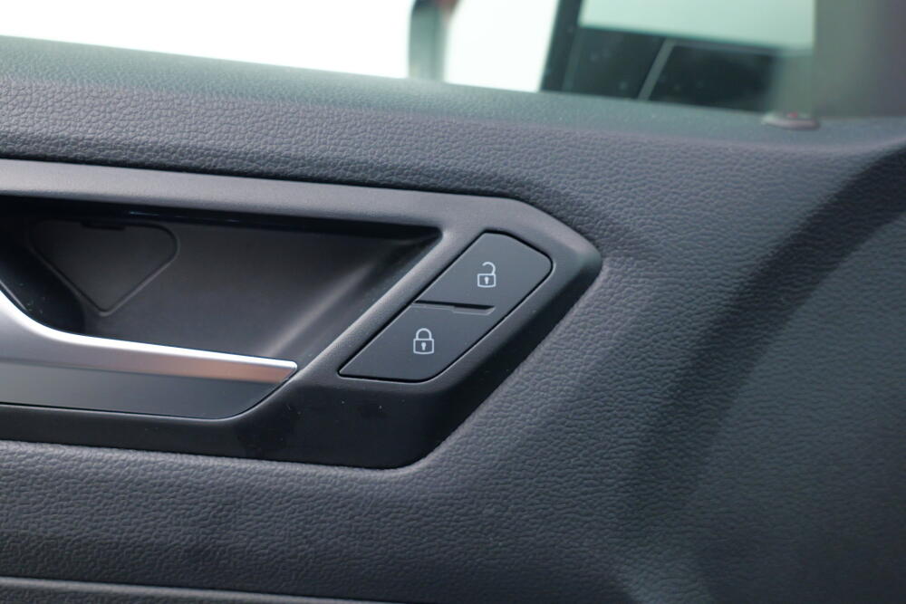 c3b4400e-d246-4dab-935c-794644138fb1-full