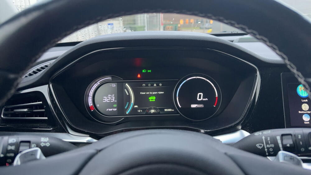 327046ff-a883-4cab-9469-5d01b966b0e4-full