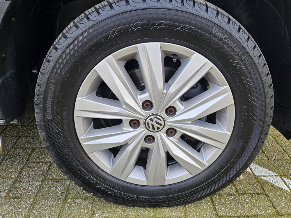 b476eb38-5b3d-48c9-94b0-138b909c3409-full