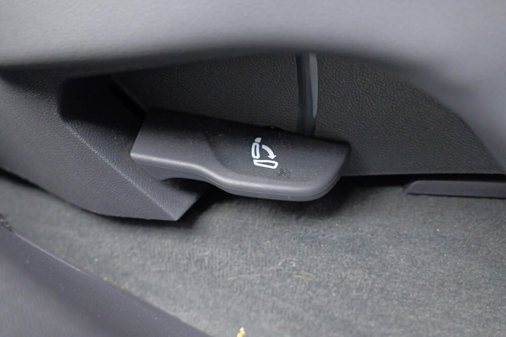 56e361d7-3cc0-444a-845b-9a1b624ad328-full