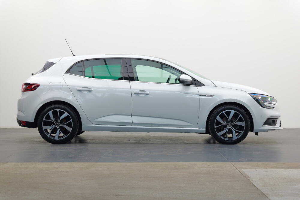 b3b8db4d-2ed1-4dd9-b3be-37498c3d6ba9-full