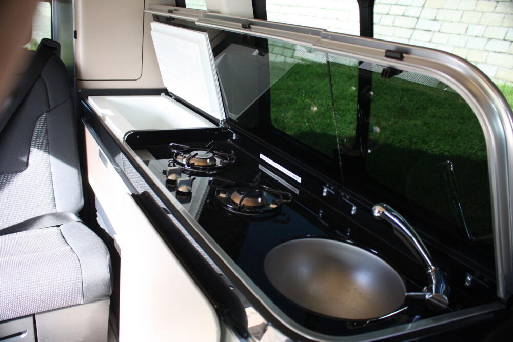 9b7beb60-42da-42d0-b7c1-dd6d3010e6f0-full