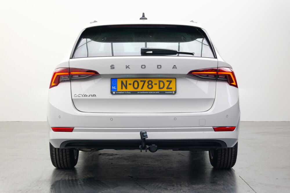 fc1100e4-0cf6-4995-9745-8370fc69fdc3-full