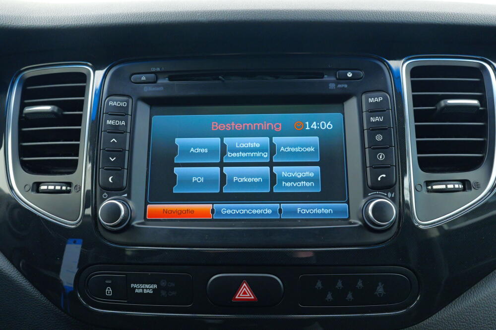 d8334520-709d-415f-be19-42bb9588c445-full