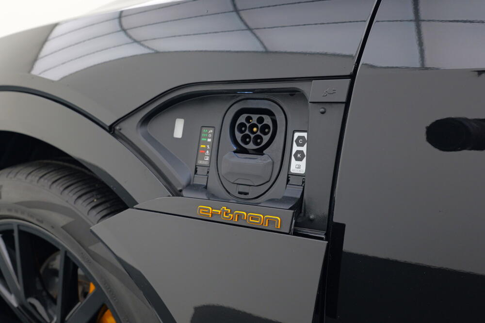 244ab8d1-5e3c-4613-af56-968a2ba2a836-full