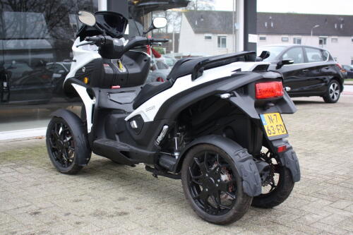 a2328f83-ffad-409c-b416-3975b9dd7bab-full