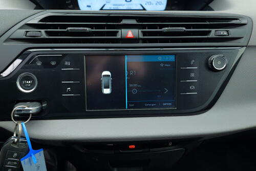 339d7bb7-e013-4d36-b03e-a7b8bb7ddcf6-full