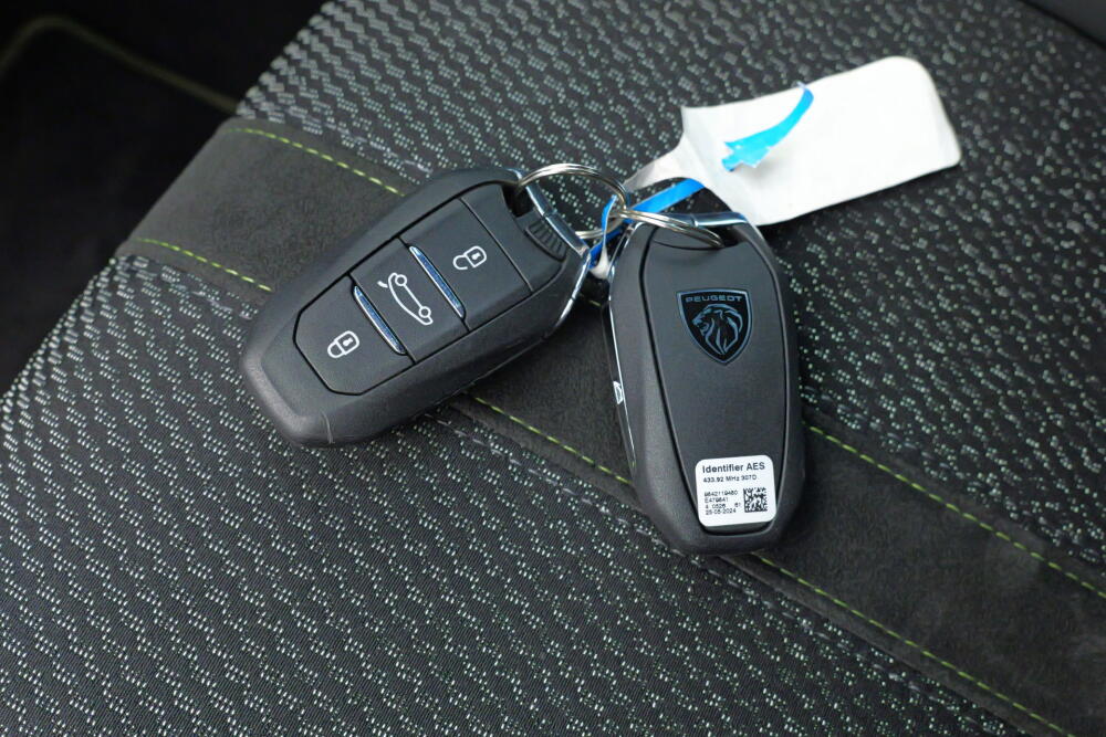 fc9dc594-a592-4ec7-a8cf-8b5fca4f201b-full