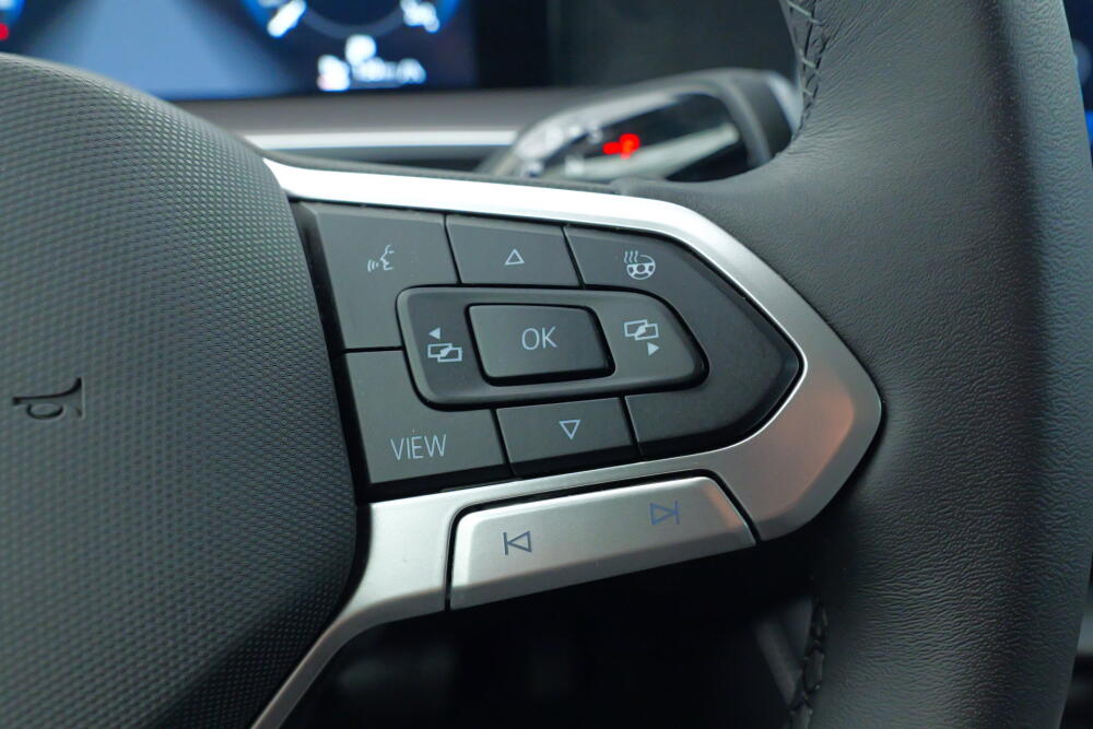 d678bb6a-4bed-4446-b13d-4781276a063c-full