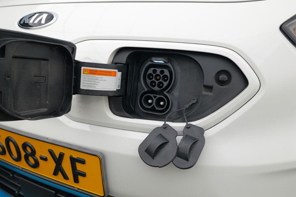 7d89c6d1-6095-467c-a85a-8261fae95853-full