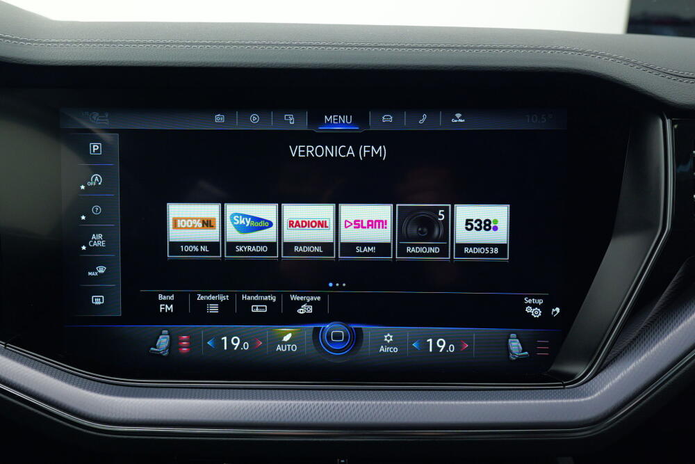 e5ece469-9fca-4b57-844f-ad2e7f4de8d5-full