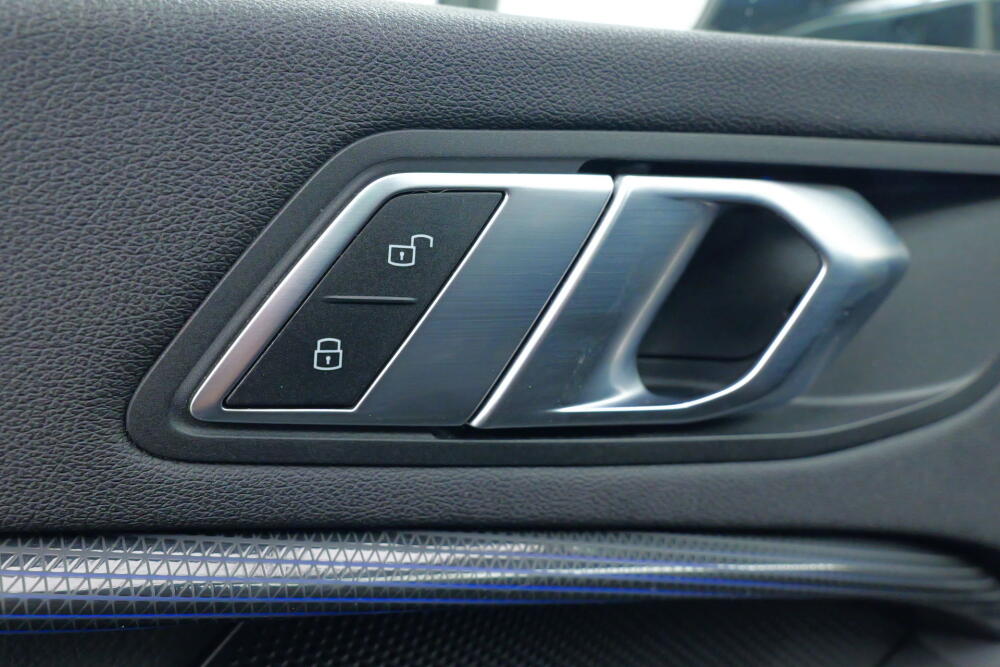 4b4164ce-cfc3-4038-9a79-67d984df6e24-full