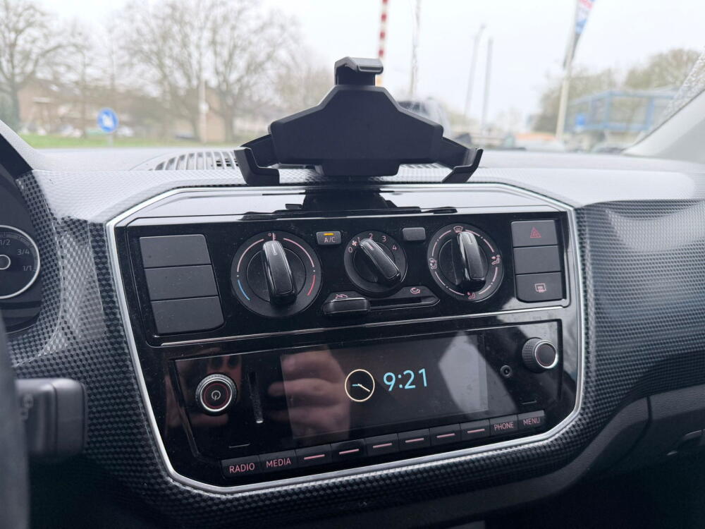 e1590183-2949-44e5-8256-81e763b41bf3-full