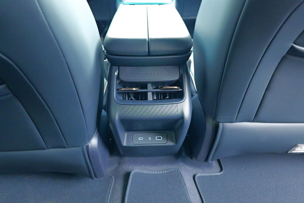 bcedd1ca-05a4-46b5-87b9-aa4fe151d5d9-full