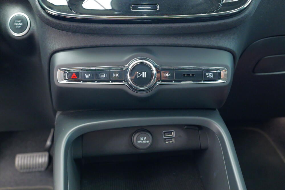 ff4cde6b-6d11-45cb-96d1-153e5c4b3d10-full