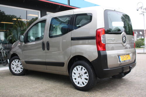 e9bab16f-7ddb-468b-9abf-3ca3287bfd40-full