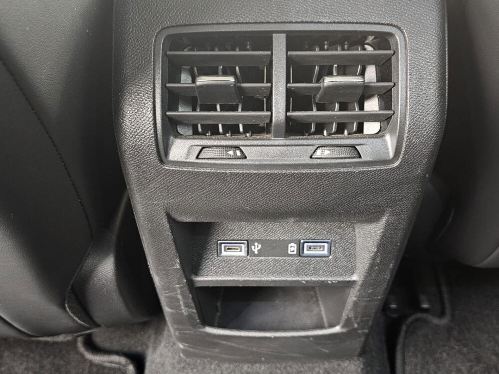 8ed3d601-7095-49e3-bd5b-a69d4b822e64-full