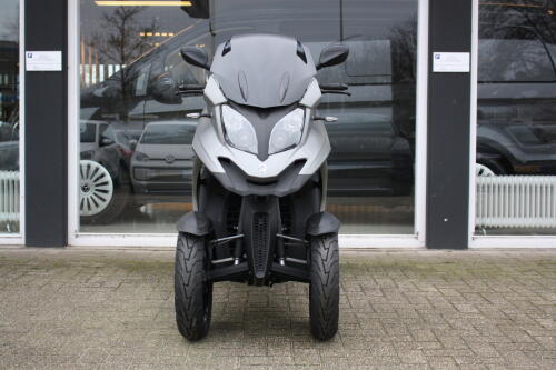 9212e03b-927a-4804-b942-63dffb940ec9-full