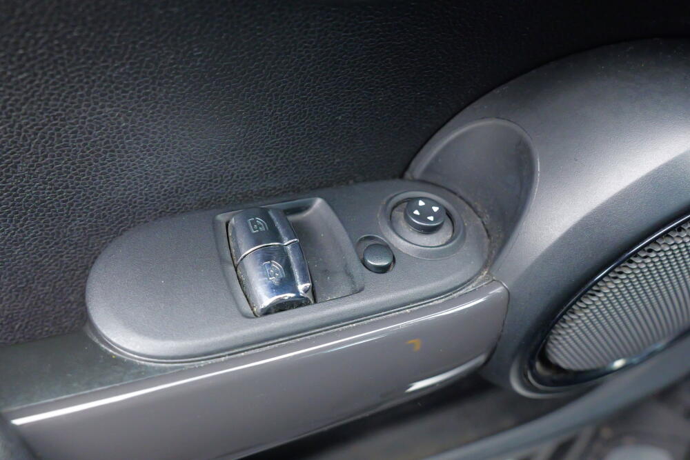 42e60182-e773-4788-b063-c015f69407b8-full