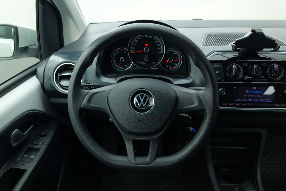 e299ba7d-393f-4c93-a1e8-c1cd5e4790be-full