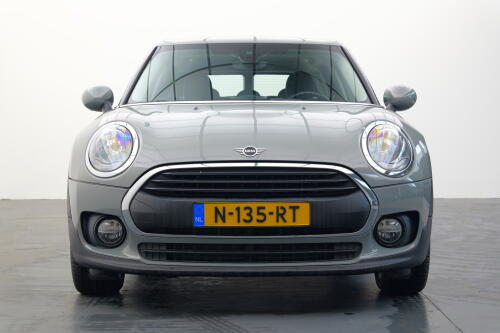 9e7efd22-0c70-4369-8d89-8724ab494360-full