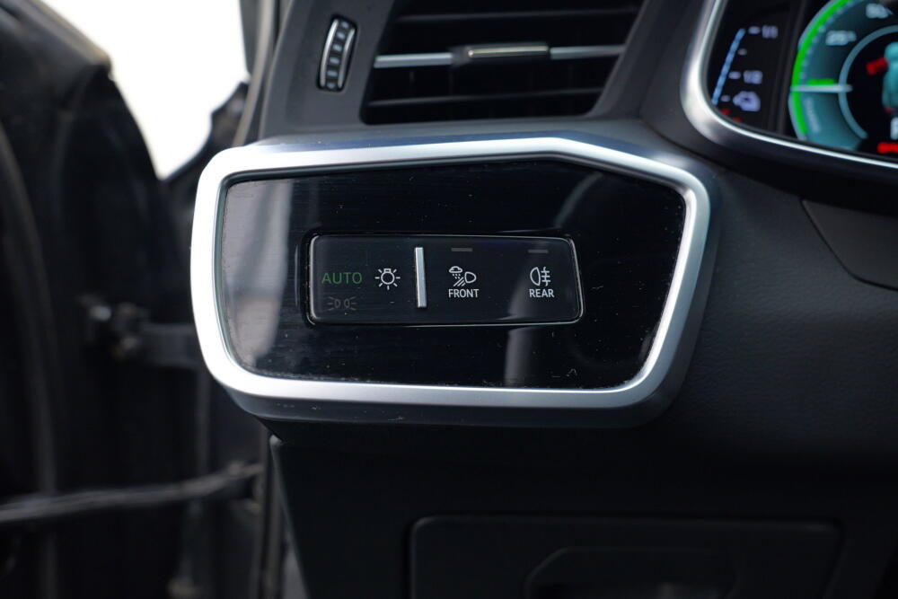 28703a94-04ee-4e1e-9ebb-79b343a44d39-full