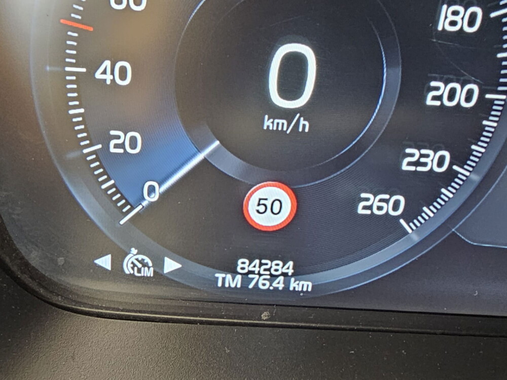 a76f9b97-58b2-4b20-a6c2-b8e469adcd0b-full