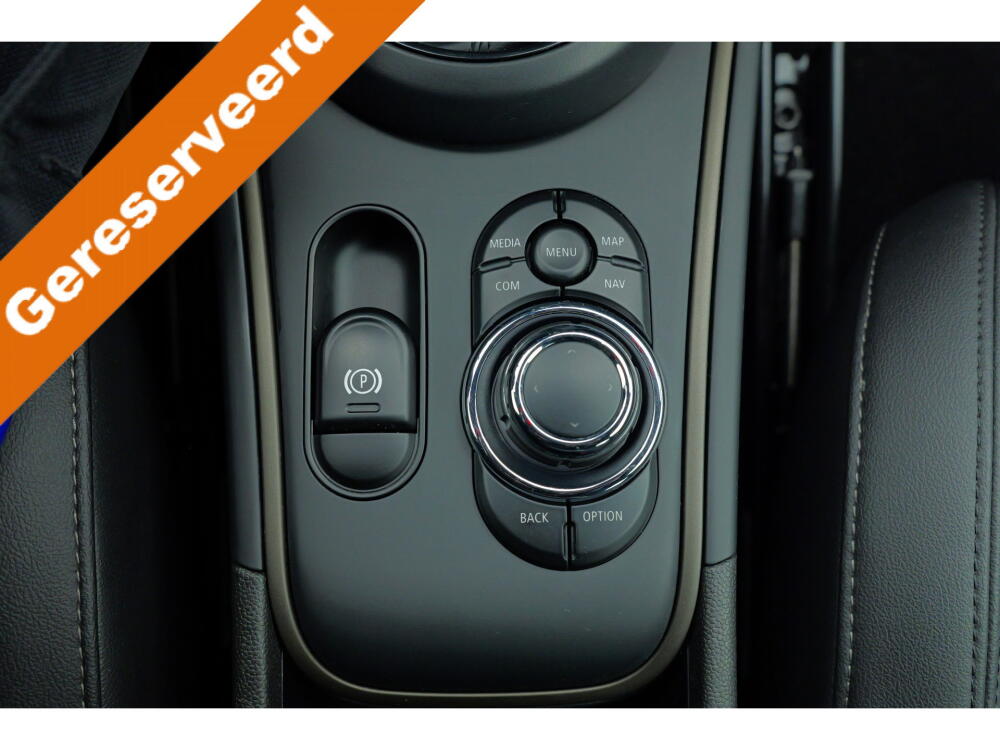 32a0dbaa-6e7d-457d-9dab-01b2217f2093-full