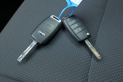 a9aedbee-1e37-44e9-8fa2-78af6393c8ad-full