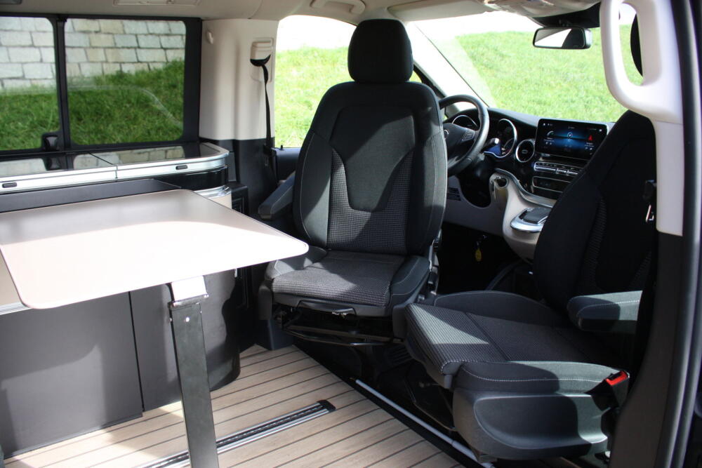 a04900ae-b11f-4015-81ed-63427d6e8b4b-full