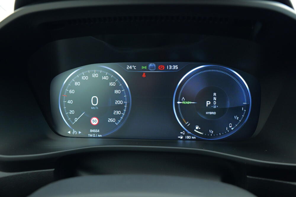 16b88d61-e037-434f-beca-a59ff6a36df2-full